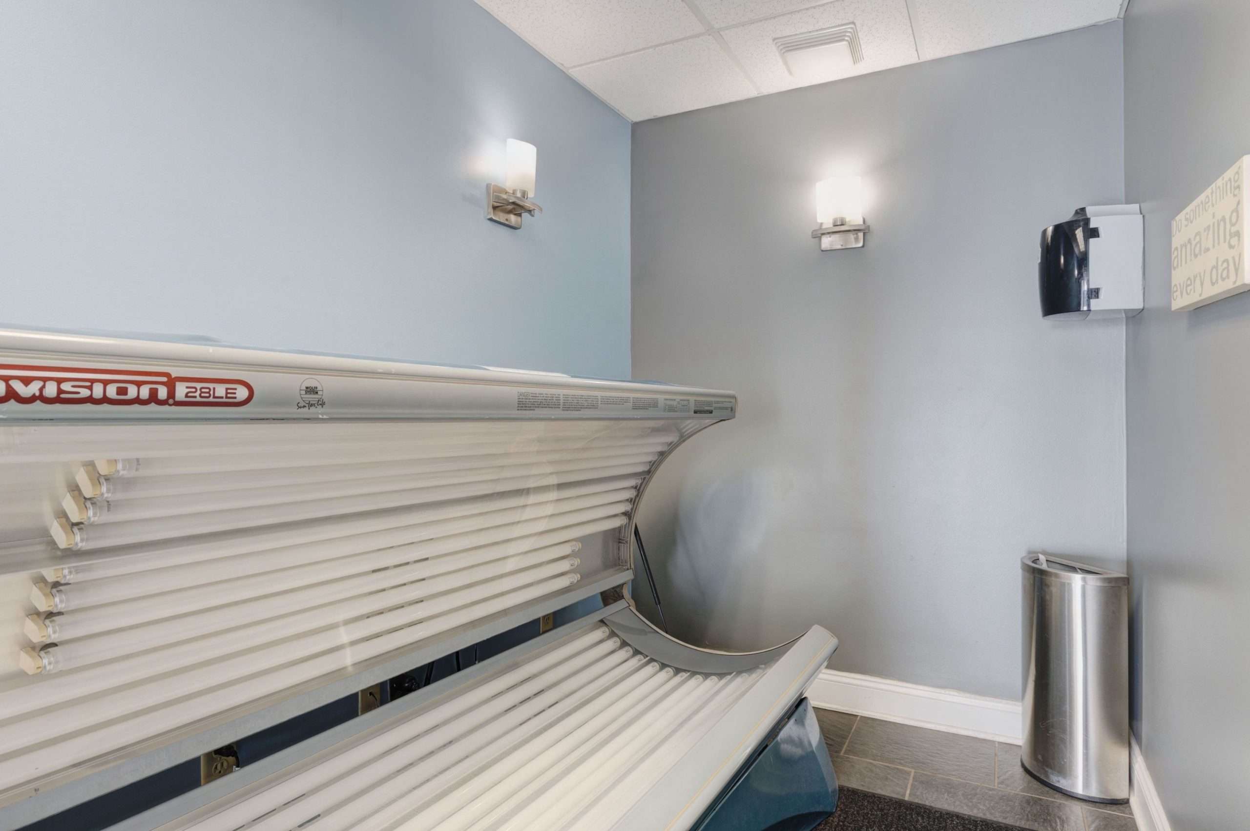a tanning bed in a room